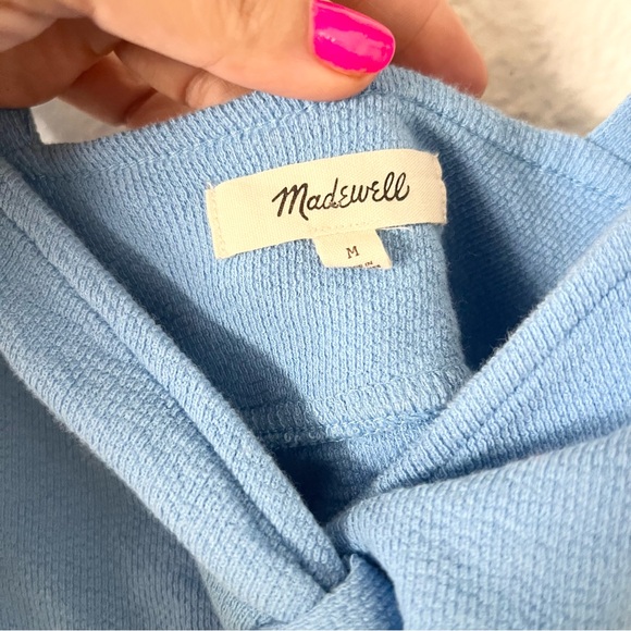 SOLD 🛑 Madewell Blue Knot Front Cutout Crop Tank - Picture 7 of 8